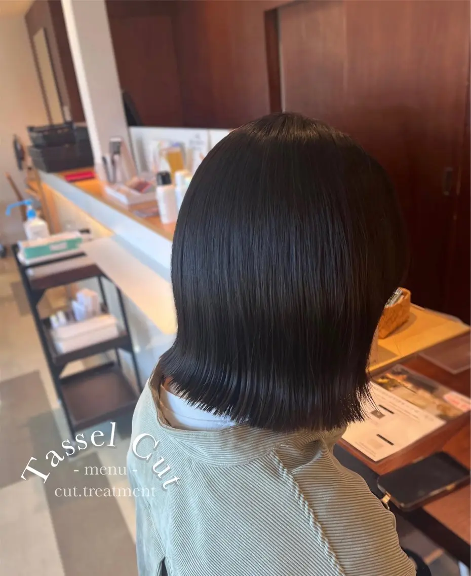 ミディアム 外ハネヘア タッセルカット Rina.💎🫧 小松里奈のヘアスタイル