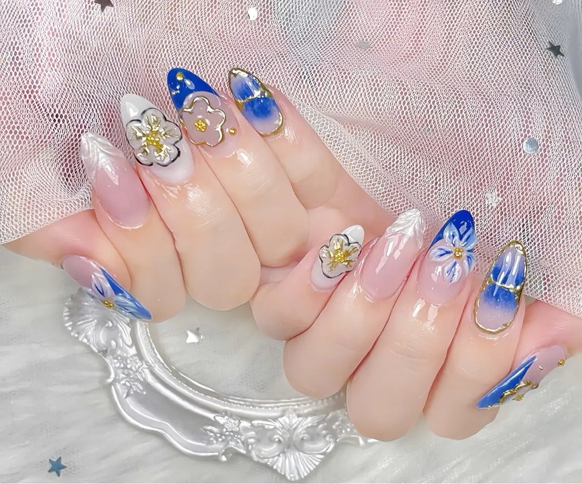 ネイル チークネイル 長さ出し フレンチネイル ジェルネイル グラデーション ハンドネイル THANHTHANH NAILのネイルデザイン
