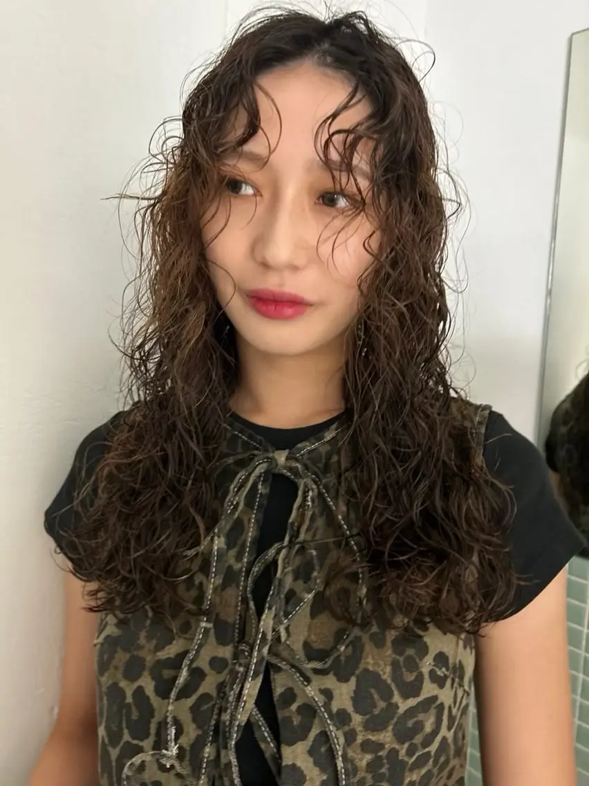ロング パーマ カット パーマ 心斎橋/レイヤー/ ブリーチ/モエのヘアスタイル