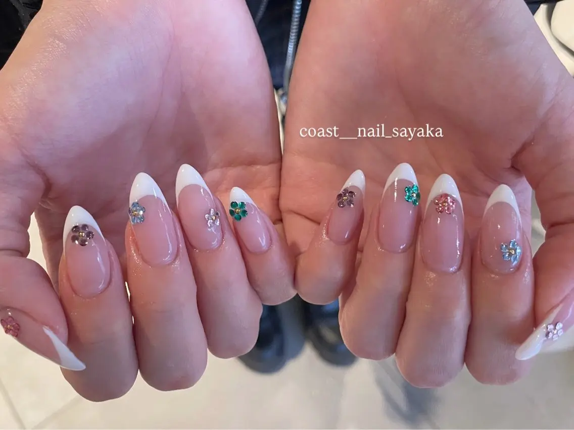 ネイル フレンチネイル ハンドネイル HOSHI ⭐️辻堂 /藤沢ガーリーネイルのネイルデザイン