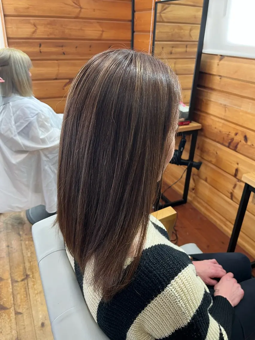 白髪ボカシ　ハイライト➕カラーカットトリートメントの写真