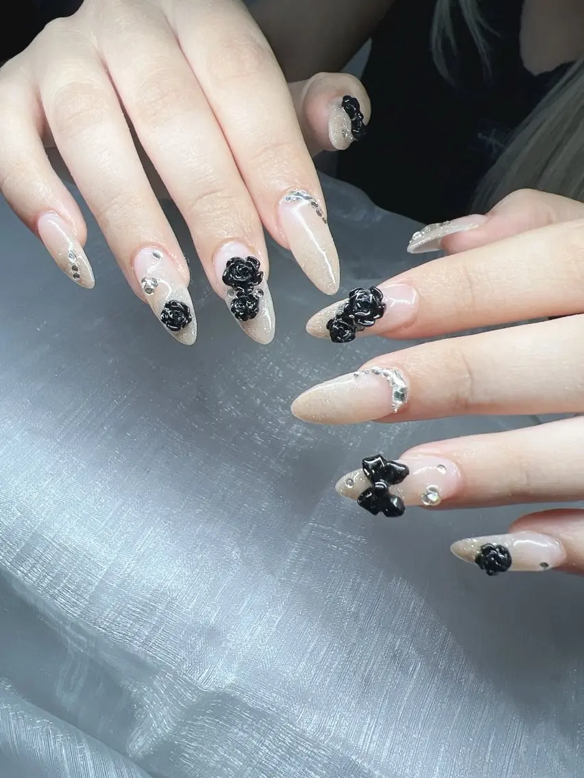 ネイル ハンドネイル Lee Nailsのネイルデザイン