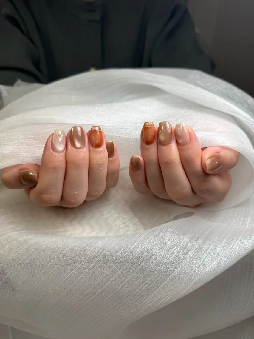 ネイル チークネイル フレンチネイル グラデーション 韓国ネイル マグネットネイル ハンドネイル Hana Nailのネイルデザイン