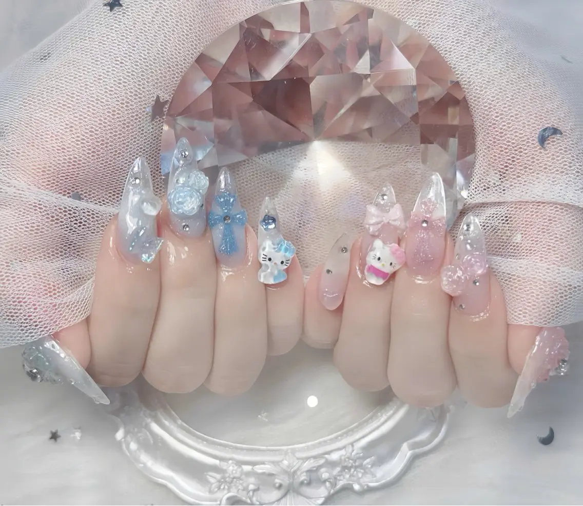 ネイル チークネイル 長さ出し フレンチネイル ジェルネイル グラデーション ハンドネイル THANHTHANH NAILのネイルデザイン