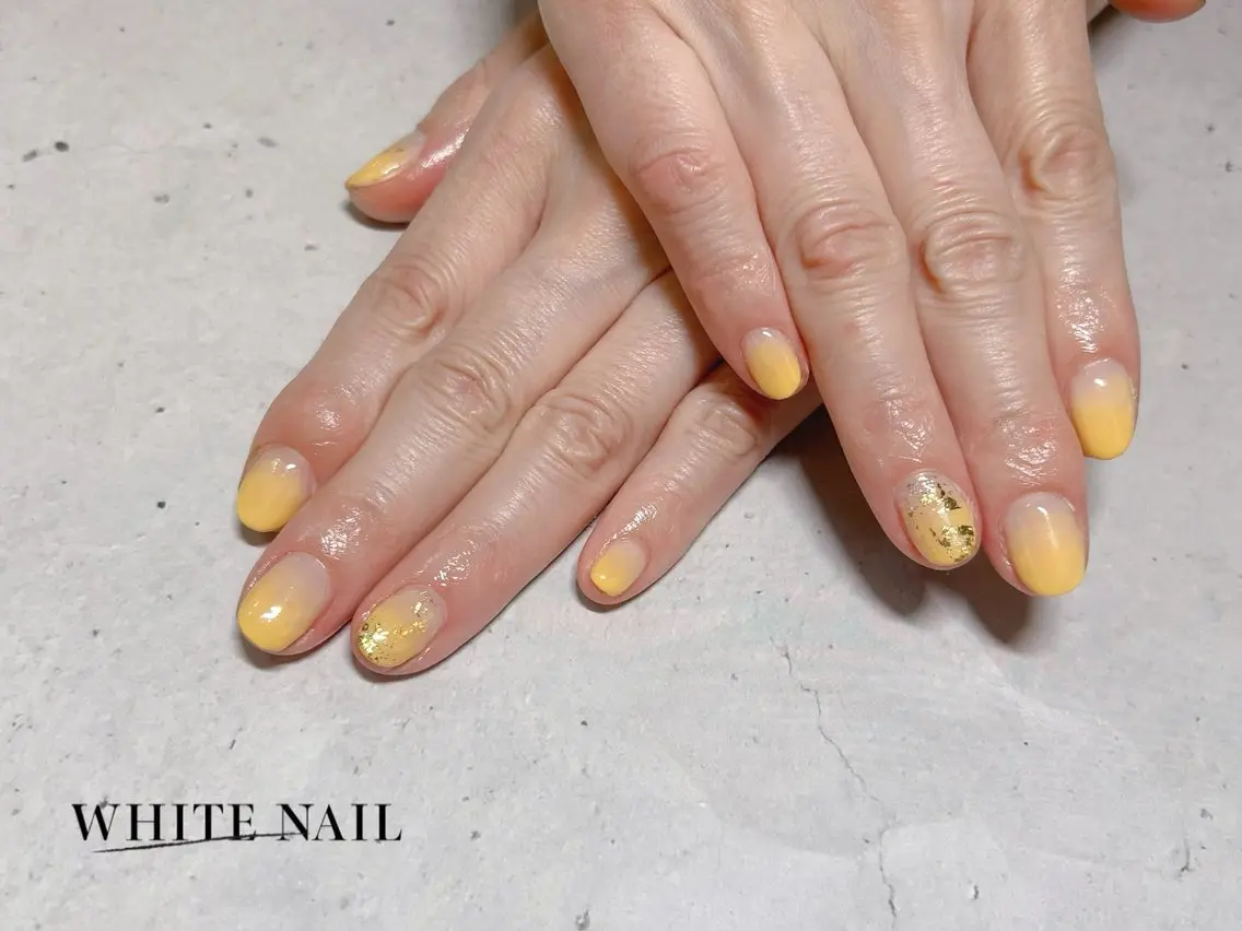 ネイル シンプルネイル ハンドネイル WHITE NAIL ホワイトネイルのネイルデザイン
