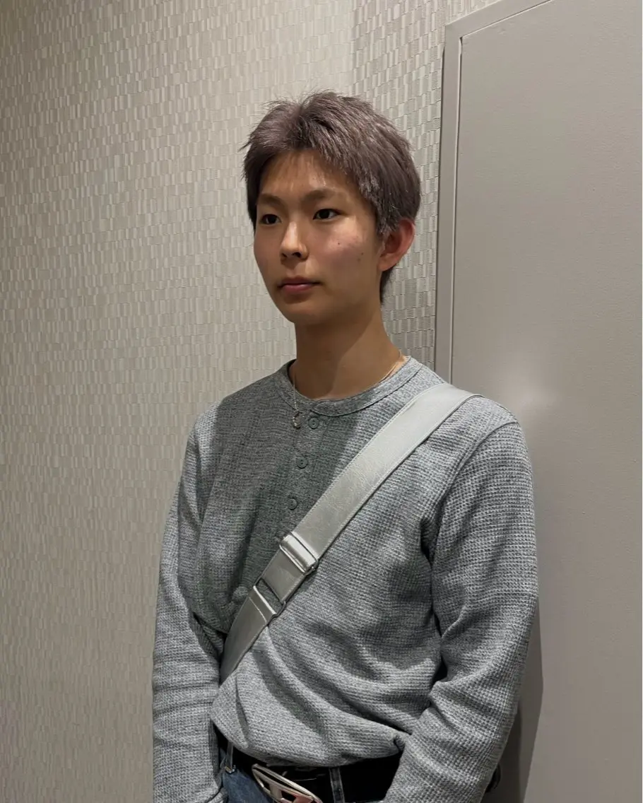 カラー 小長谷 夕菜のヘアスタイル