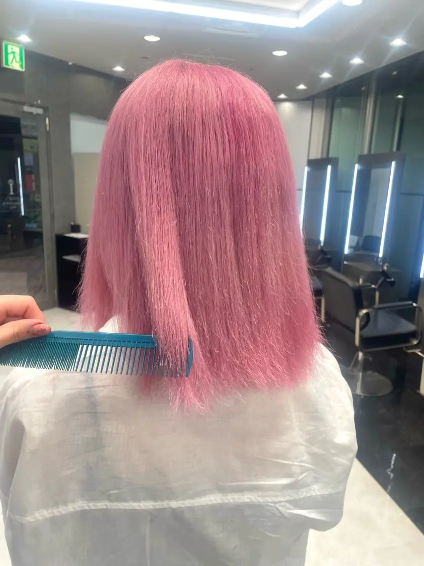 カラー ブリーチ ケアブリーチ ダブルカラー ハイトーンカラー ピンクカラー メンズウルフ🐺♡ ブリーチ♡ヘアメ🎀のヘアスタイル