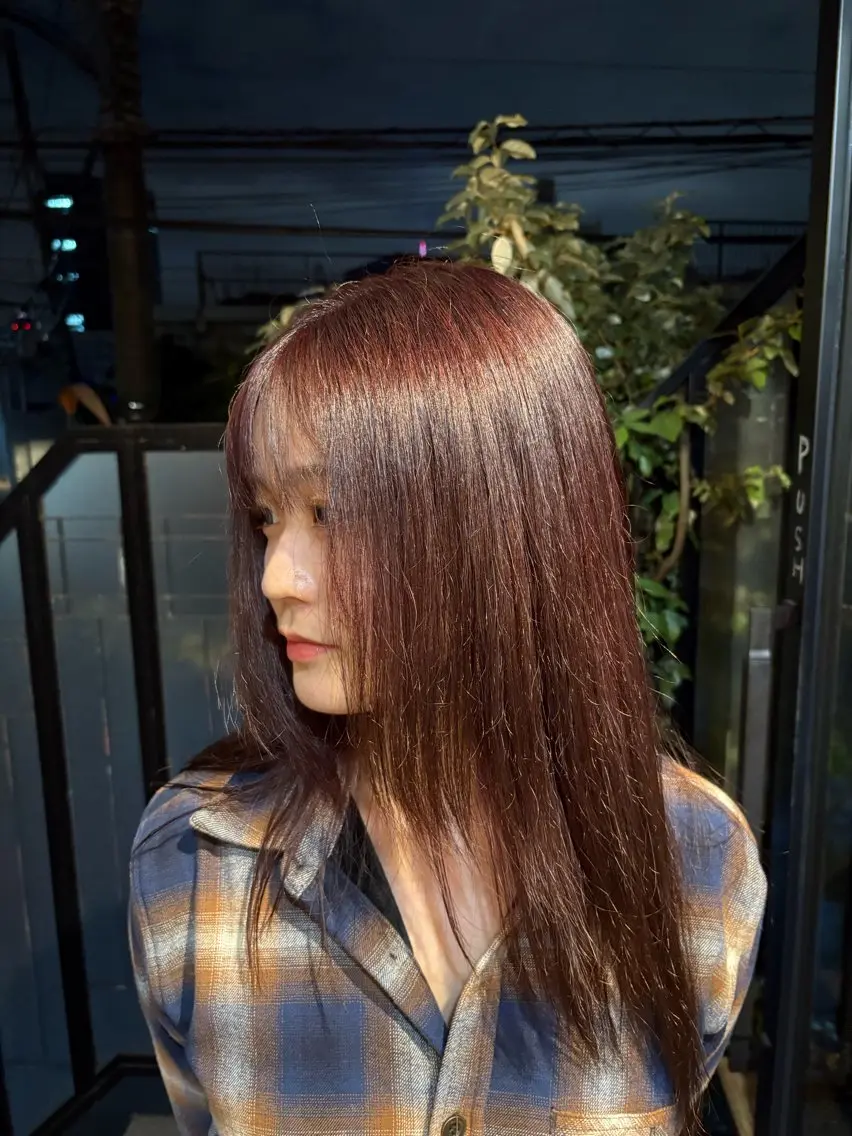 ロング カラー ブリーチ ブリーチなしカラー レッドカラー ヘアカラー 峰尾 陽斗のヘアスタイル