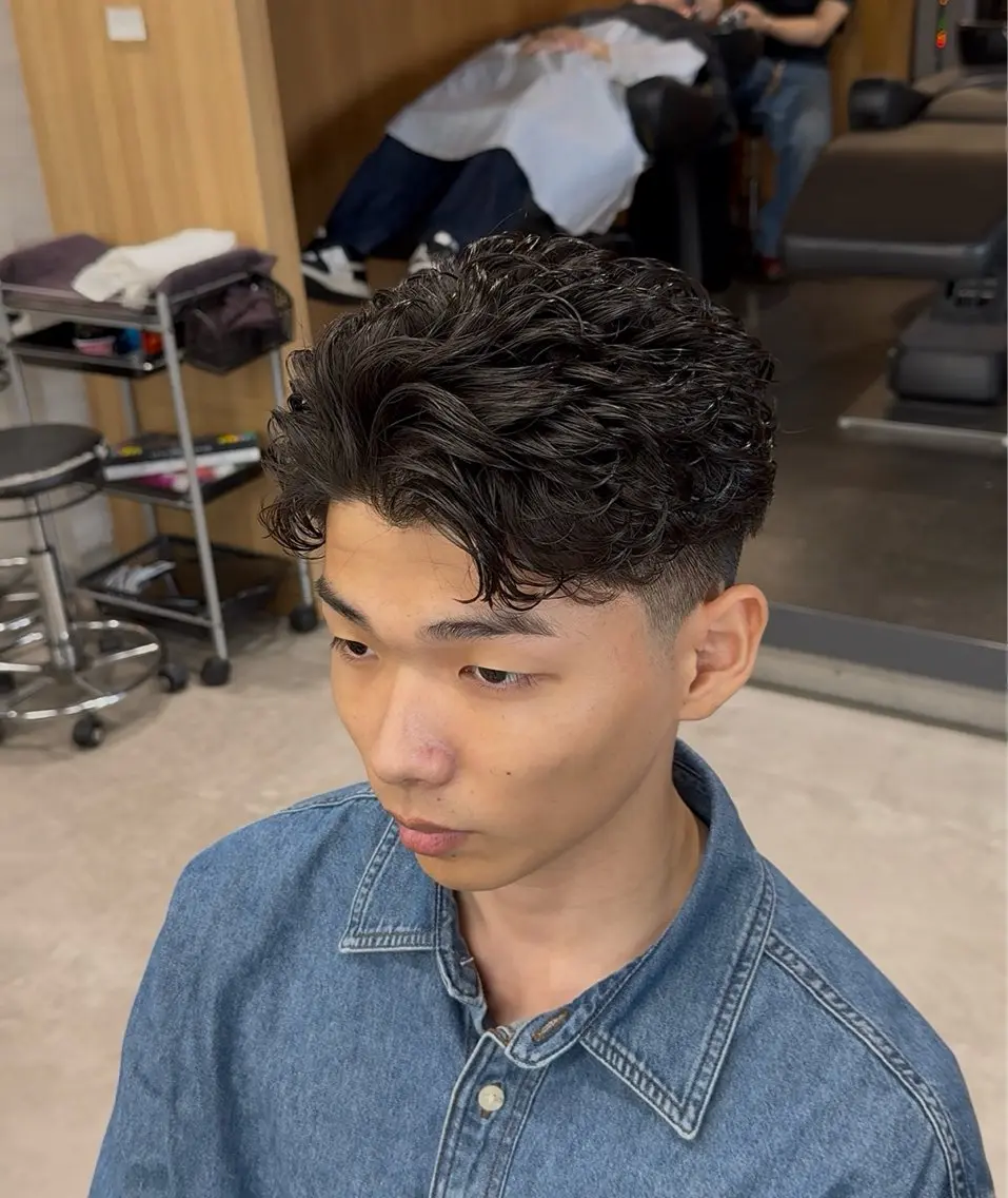 ショート カット パーマ ✨️短髪フェード カット水沼心✨のヘアスタイル