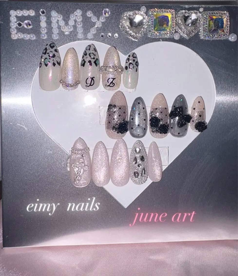 ネイル アニマル柄 フラッシュネイル レース ラメ(グリッター) マグネットネイル ハンドネイル eimy nails♡のネイルデザイン