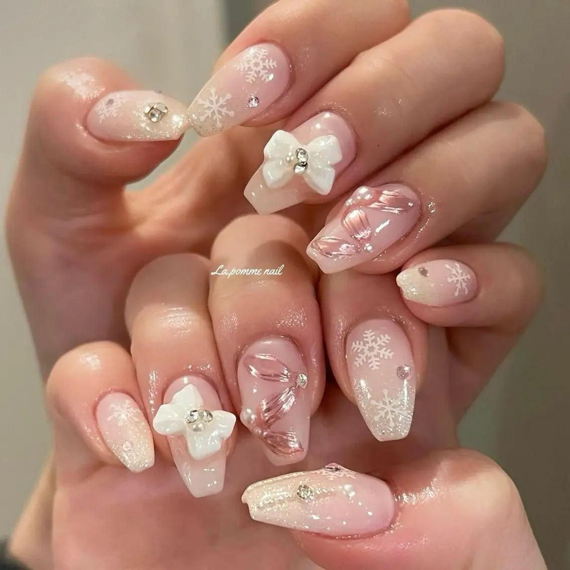 ネイル ハロウィン マグネットネイル ミラーネイル ニュアンスネイル ネイルチップ Lee Nailsのネイルデザイン