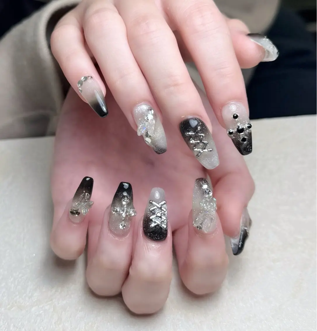 ネイル オーロラネイル 長さ出し フットネイル フレンチネイル ジェルネイル ハンドネイル 中野駅から2分 MEO NAILのネイルデザイン