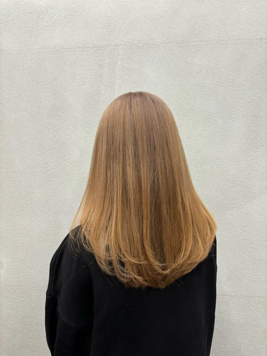 ミディアム . Manatoのヘアスタイル