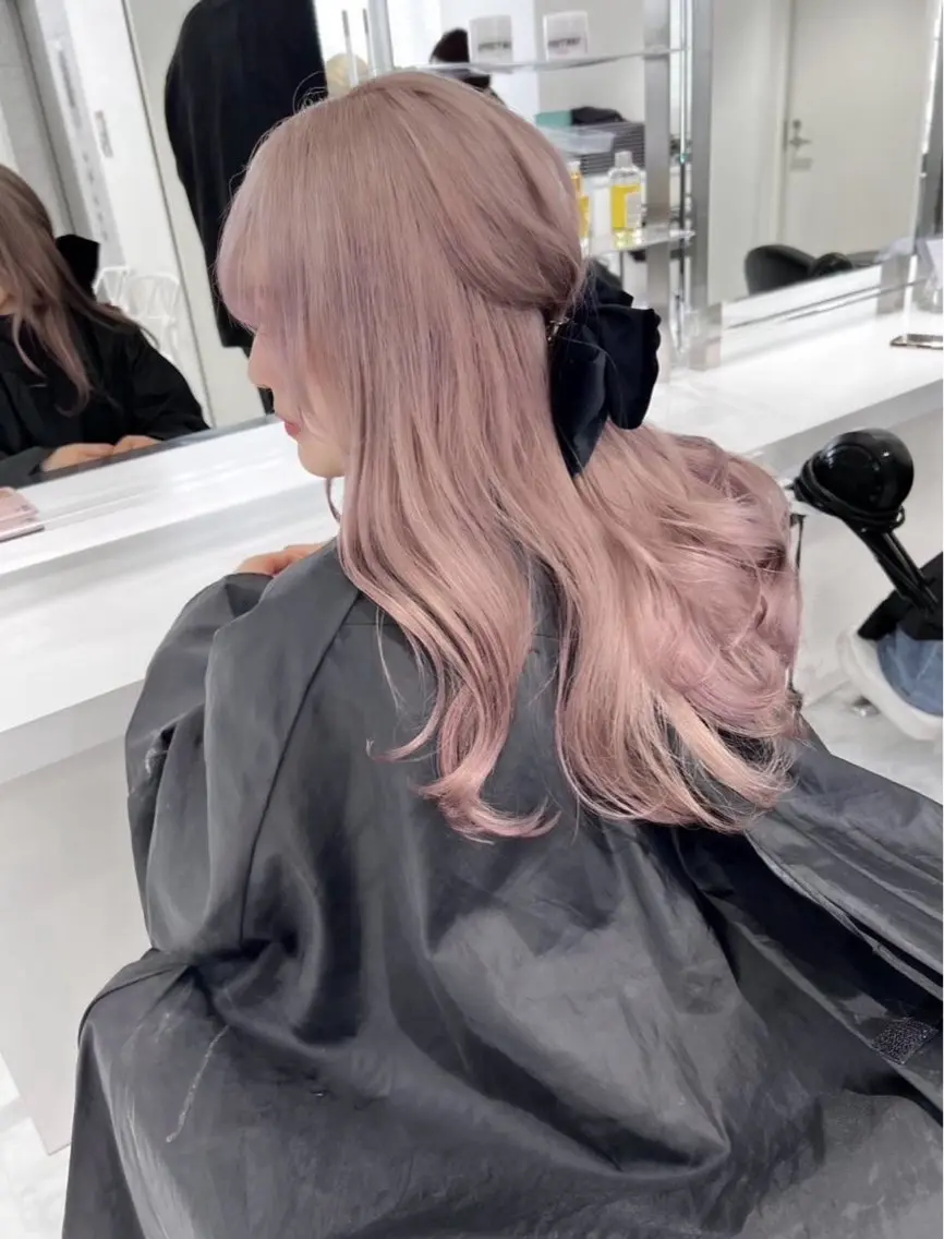 ロング カラー ハイトーンカラー ヘアカラー 菜々美 暖色×ハイト ーン×ボブ🎀のヘアスタイル