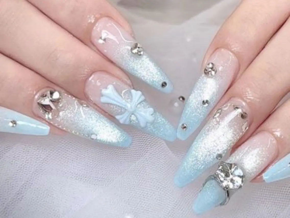 ロング 韓国風ヘア ロング ハンドネイル ハンドケア Mika nail salon 池袋のネイルデザイン