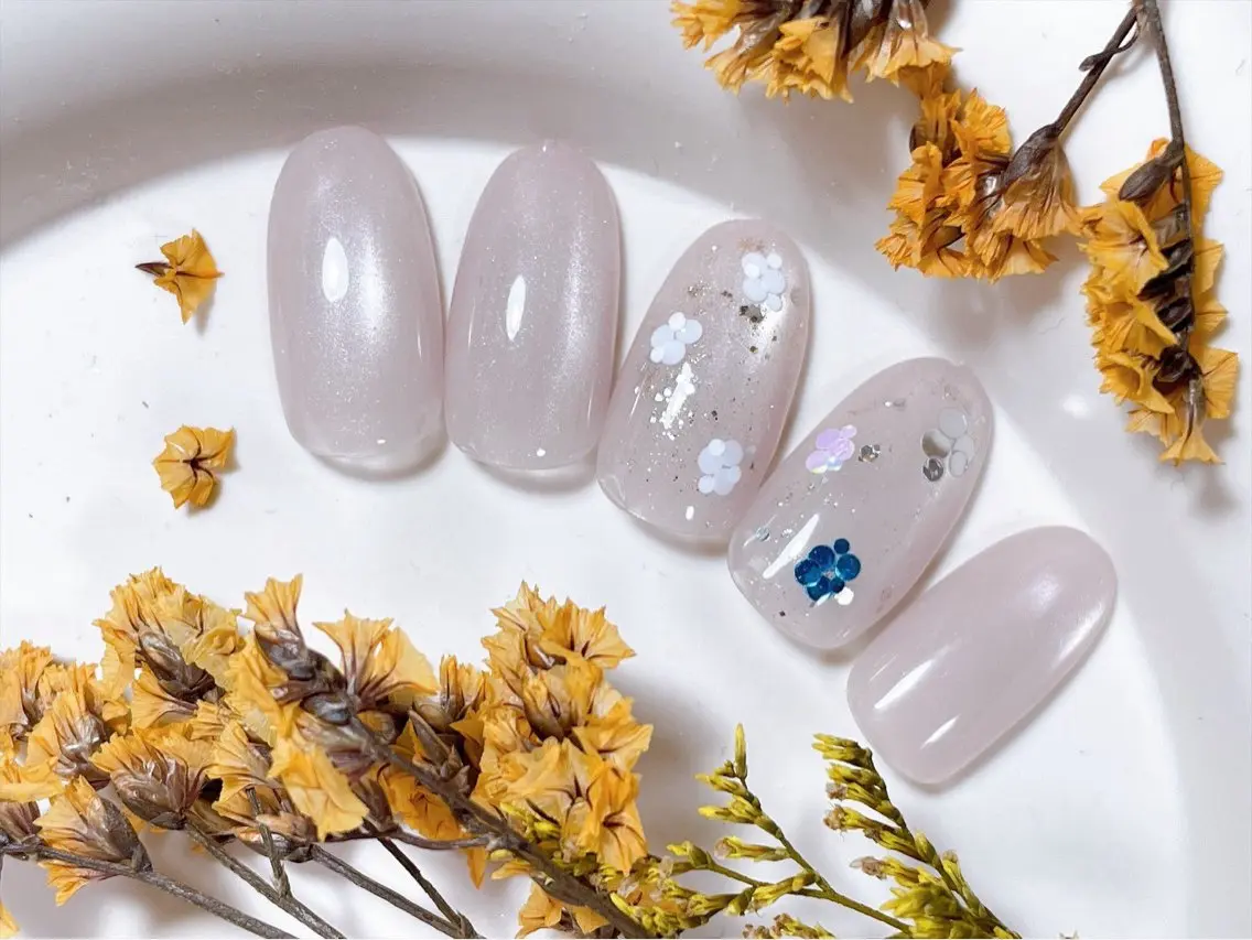 ネイル オーロラネイル ブラウン フットネイル フレンチネイル ジェルネイル ハンドネイル kiki nail たまプラーザのネイルデザイン