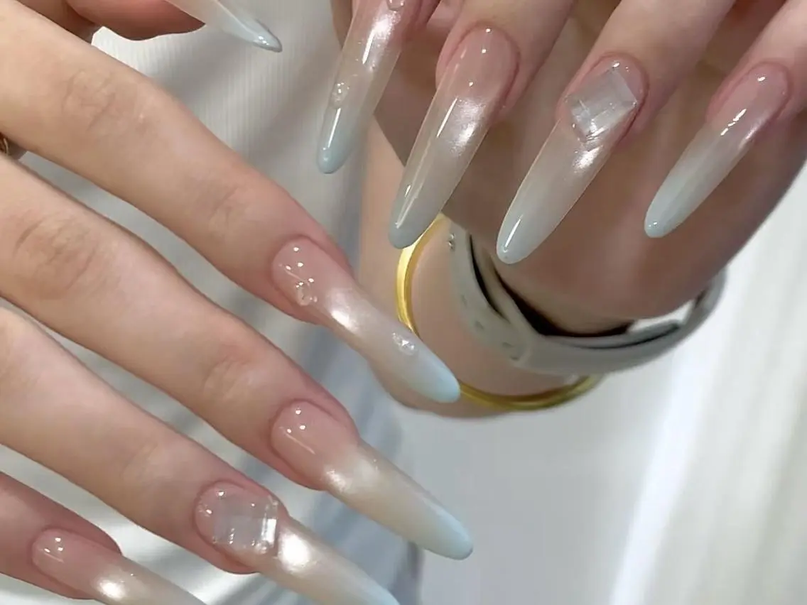 ハンドネイル ハンドケア 🤍Nana 🤍のネイルデザイン