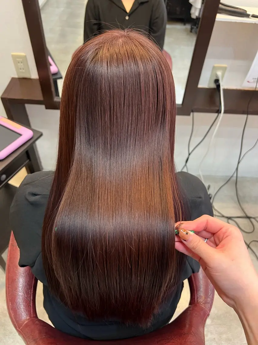 ロング カット ヘアカラー トリートメント 松山 優里のヘアスタイル