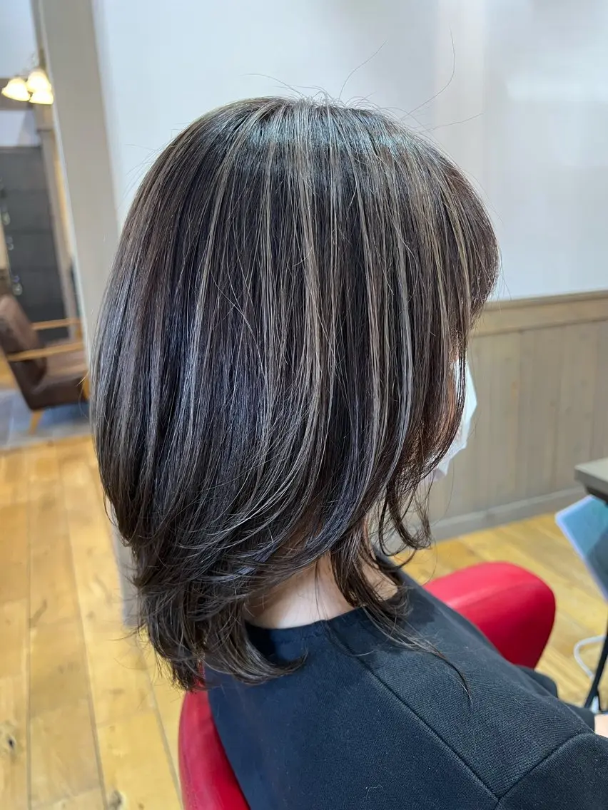 セミロング カラー 佐藤 雅俊のヘアスタイル