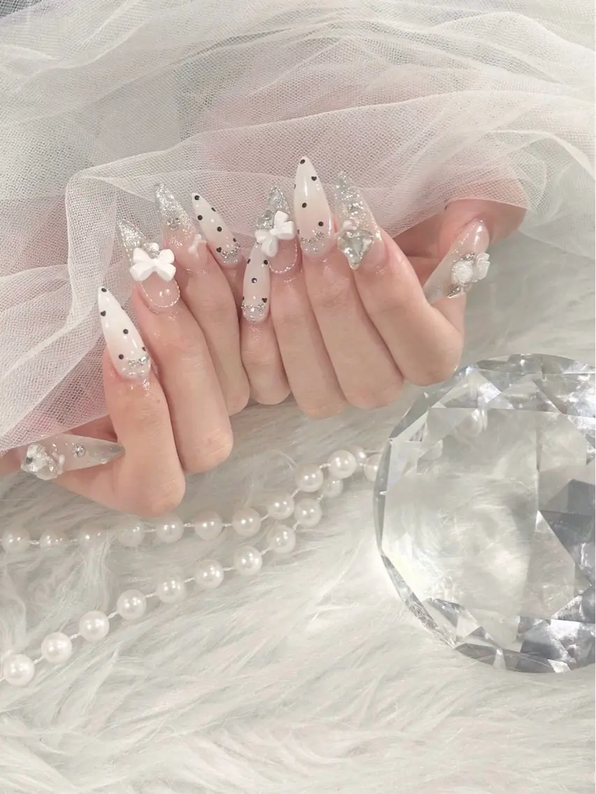 ネイル ハンドネイル EmaNail Miuのネイルデザイン