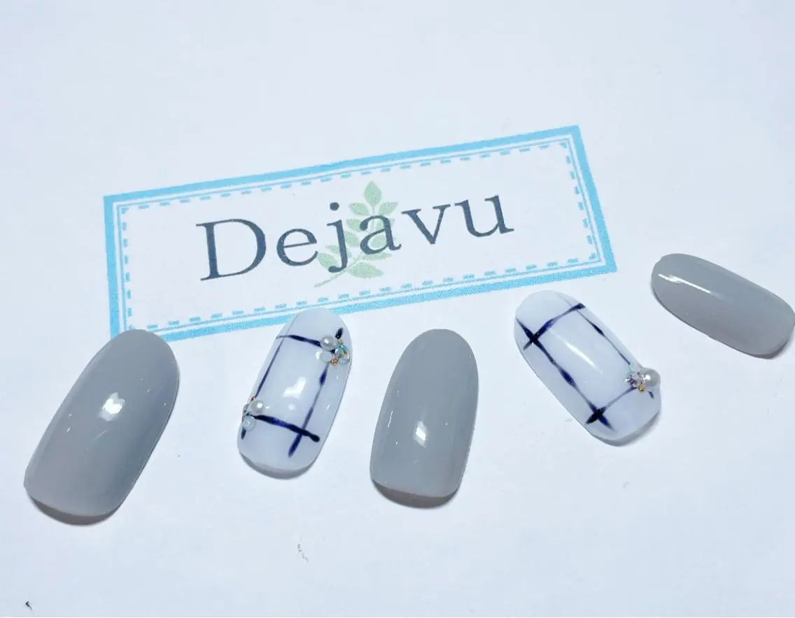 ネイル シンプルネイル ハンドネイル Nailsalon Dejavuのネイルデザイン