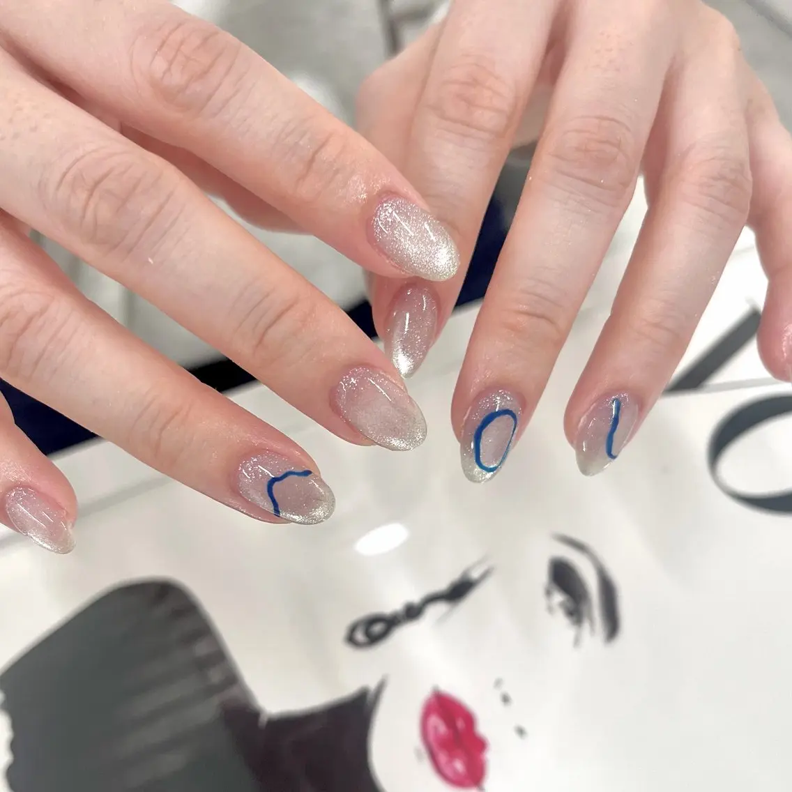 ネイル マグネットネイル ニュアンスネイル ハンドネイル _white 上本町店のネイルデザイン