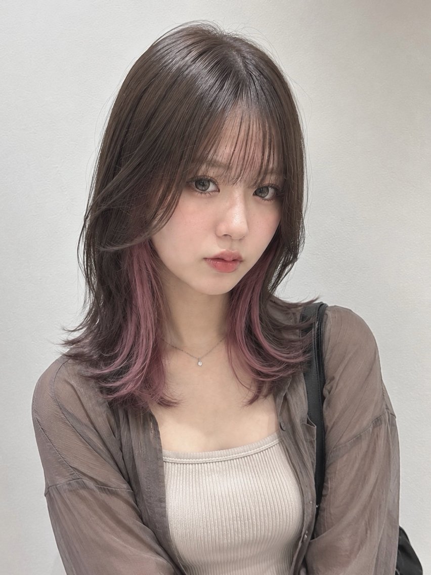ミディアム ヘアカラー 🐺ウルフ/レイヤー 似合わせ‎🤍沙羅のヘアスタイル