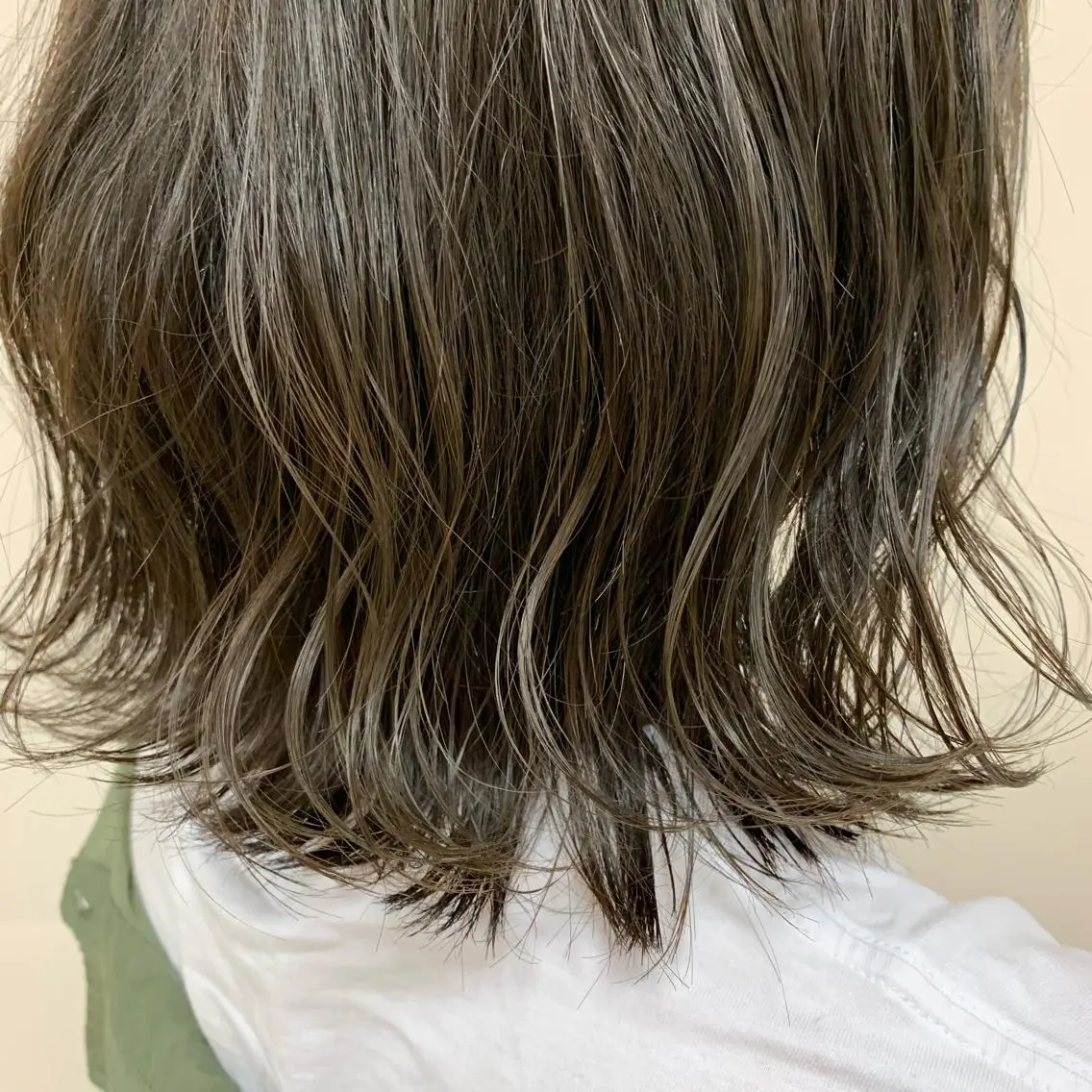 ミディアム カラー ヘアアレンジ カット ヘアカラー トリートメント 【Sweep】おじま のぞみのヘアスタイル