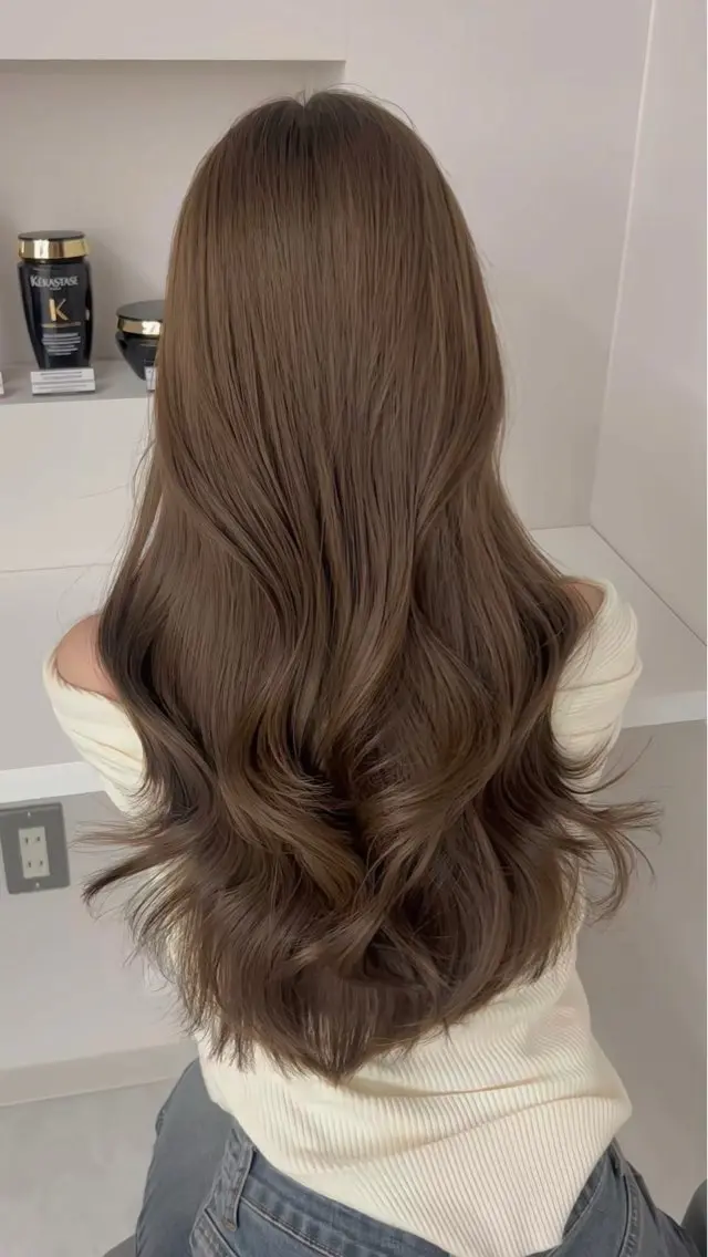 ロング モリシタ チョウのヘアスタイル