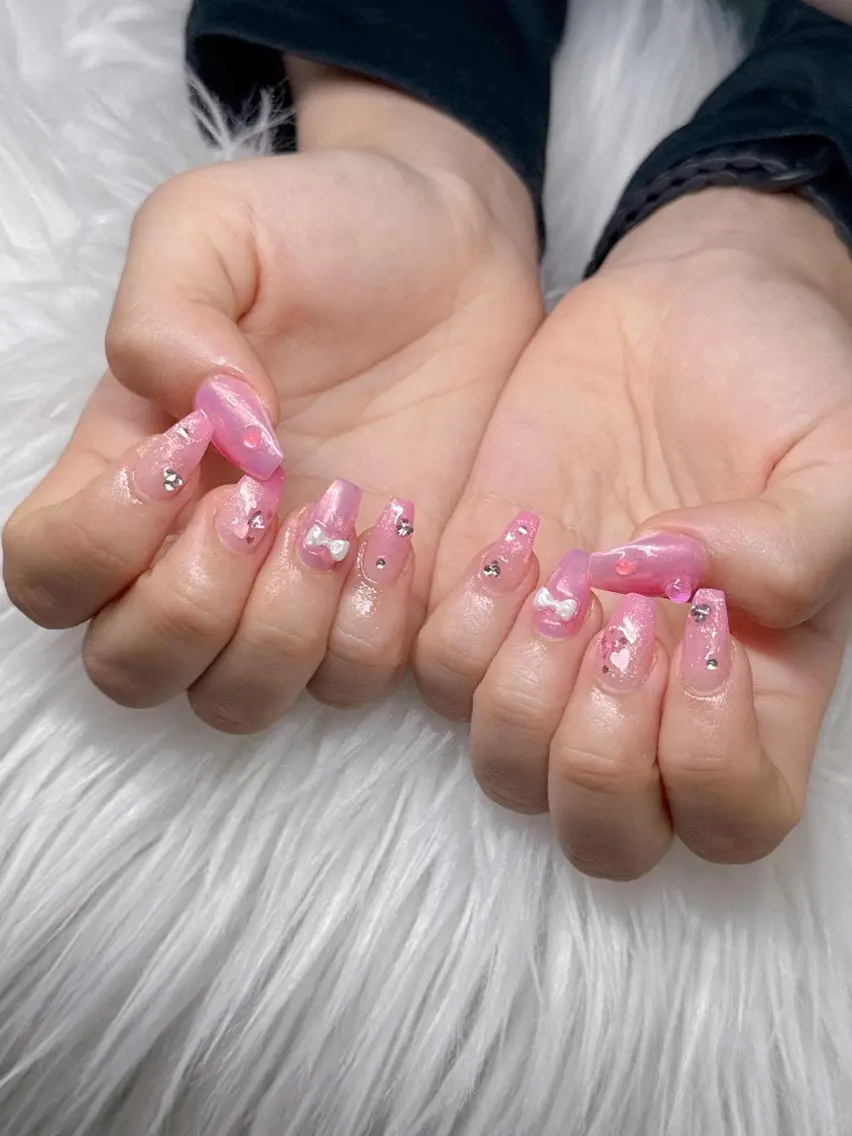 ネイル 長さ出し グラデーション 卒業式 キラキラネイル マグネットネイル ハンドネイル Lee Nailsのネイルデザイン