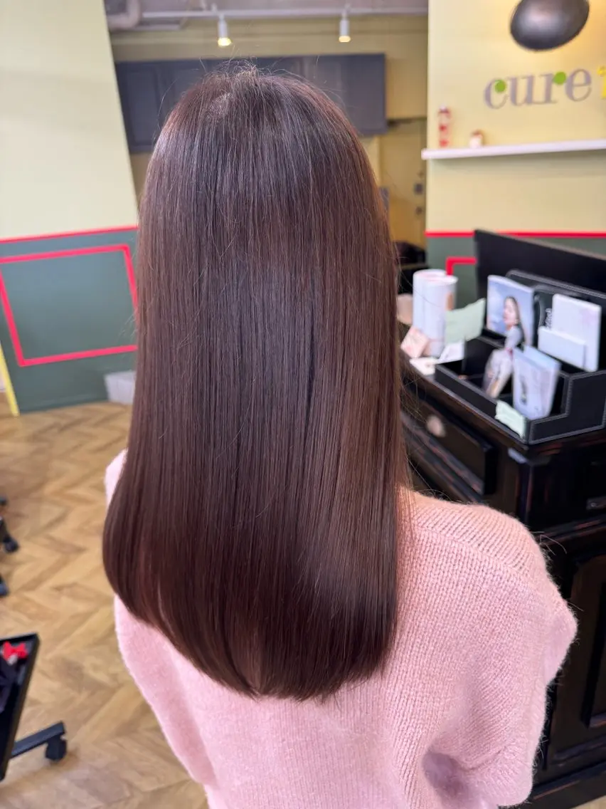 ロング カラー ブラウンカラー マロンブラウン 米倉 麻衣のヘアスタイル