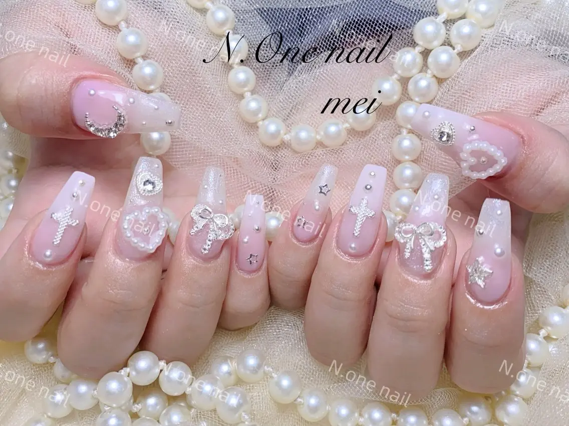 ネイル N.one mei🎀のネイルデザイン