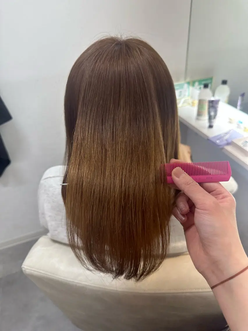 セミロング トリートメント カット ヘアカラー トリートメント 甲斐 飛鳥のヘアスタイル