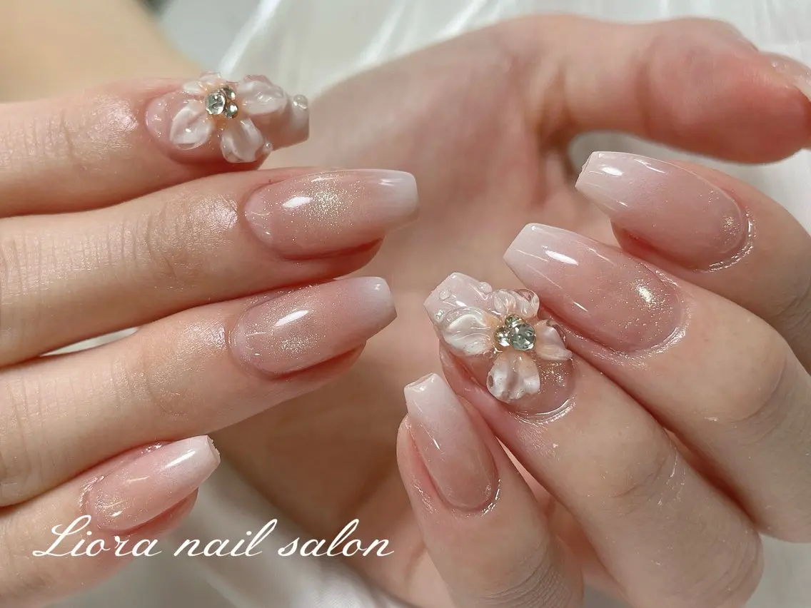 ネイル チークネイル フットネイル フレンチネイル ジェルネイル ガーリー ハンドネイル Liora nailのネイルデザイン