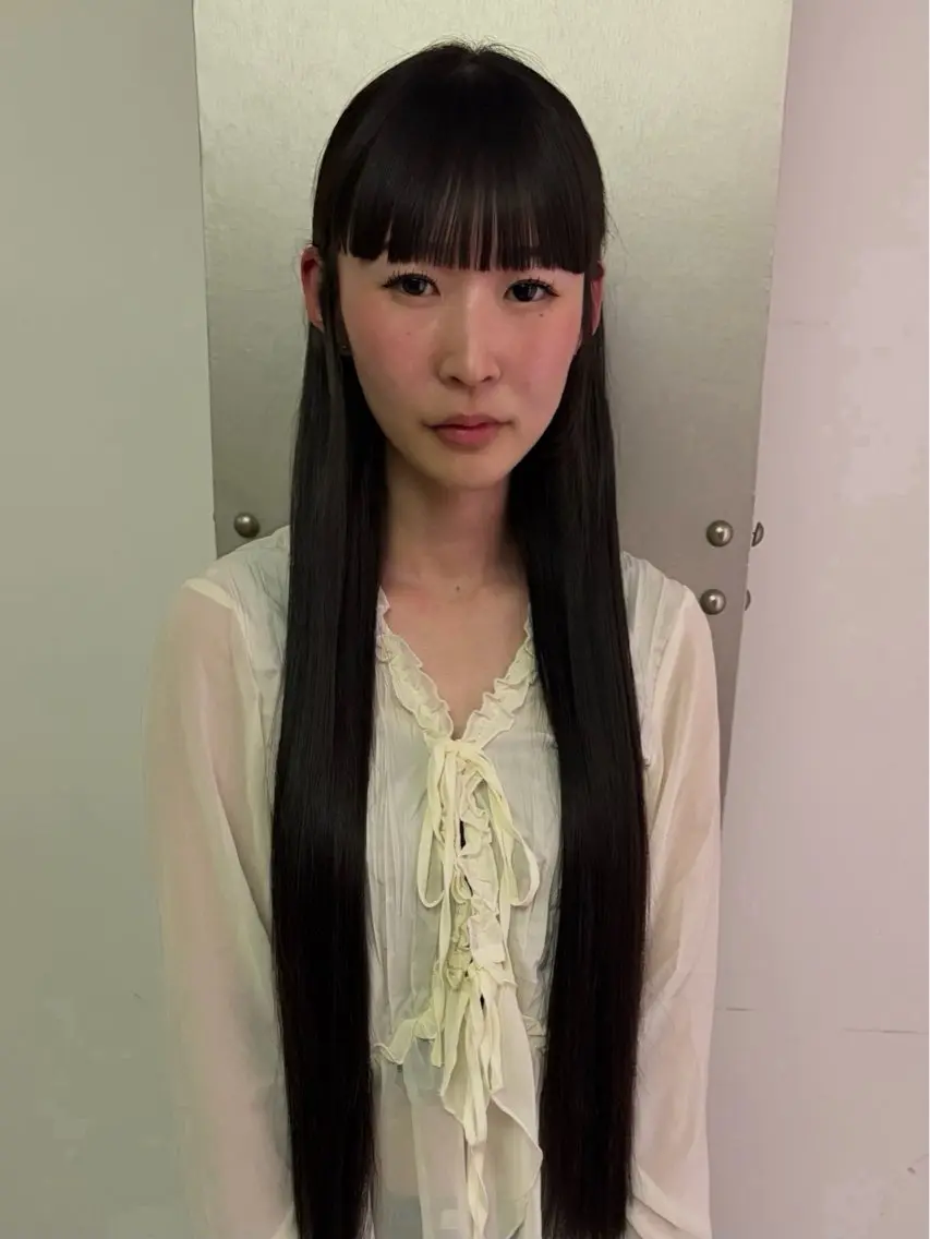 ロング カット 縮毛矯正 レイヤー/透明感 カラー　いくらまゆのヘアスタイル