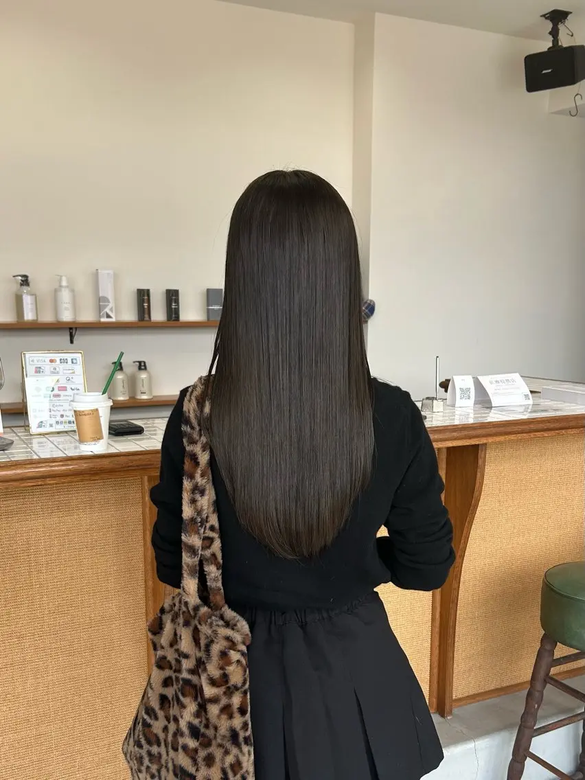 ロング カラー グレージュ ヘアカラー it./ ayariのヘアスタイル