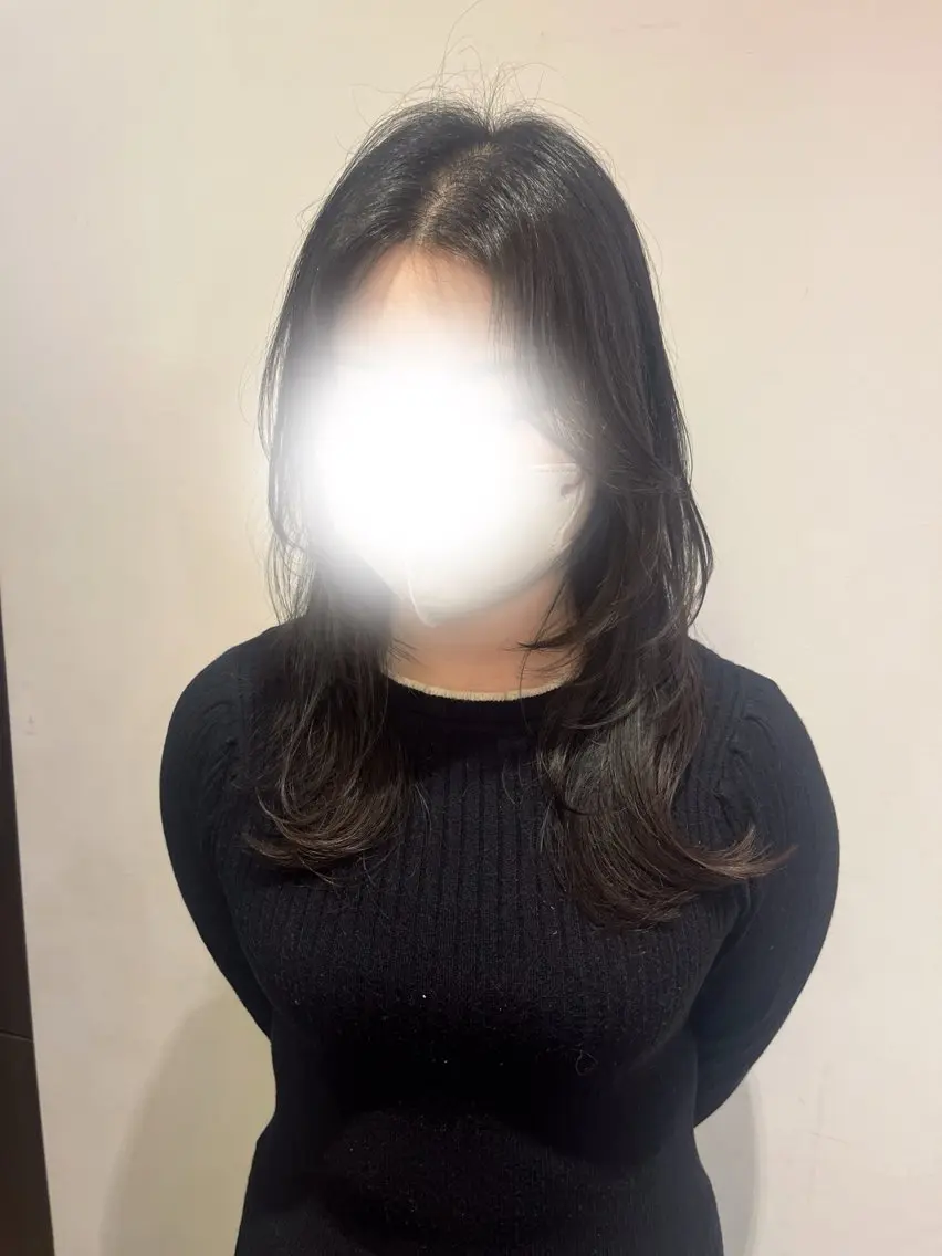 ロング ロングレイヤー ハッシュカット レイヤーカット ロング 韓国ヘア🇰🇷 fuminaのヘアスタイル