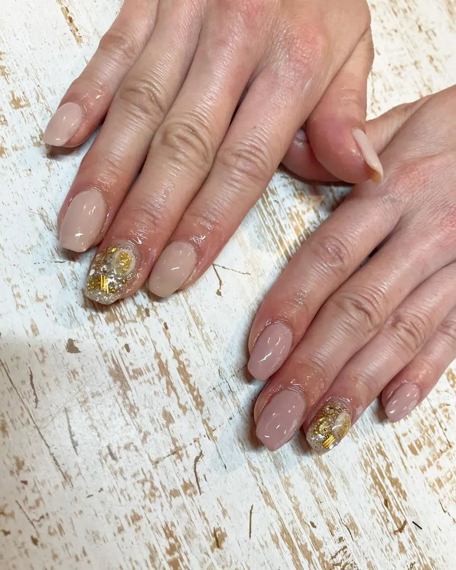 ◆付替オフ無◆ハンドジェルネイルワンカラー＋2本お好きなアートの写真