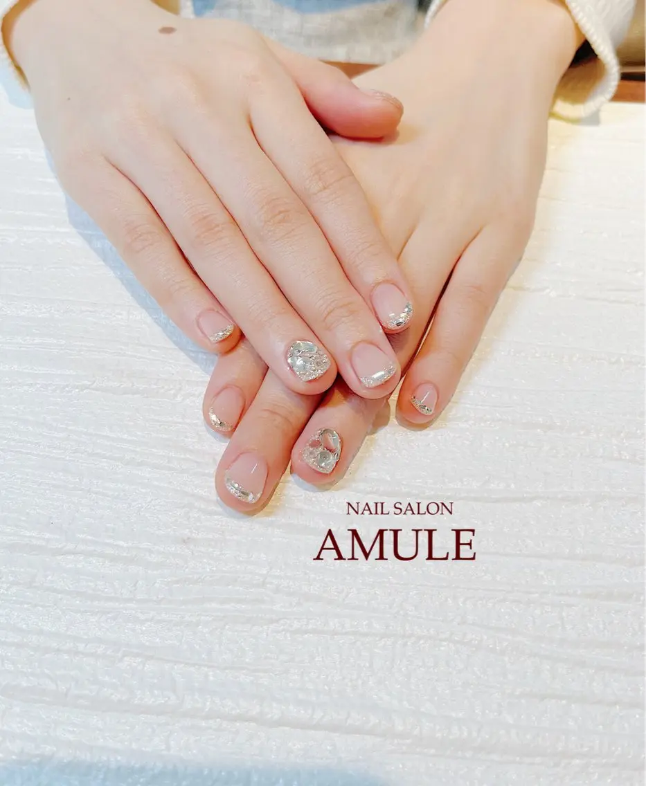 ネイル アートネイル フレンチネイル ガラスフレンチ ワンカラーネイル ストーンネイル ハンドネイル NAILSALON AMULEのネイルデザイン