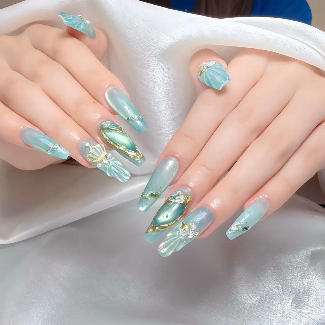 ネイル フットネイル フレンチネイル ジェルネイル マグネットネイル 持ち込み ハンドネイル Rin Nail 新大久保店のネイルデザイン