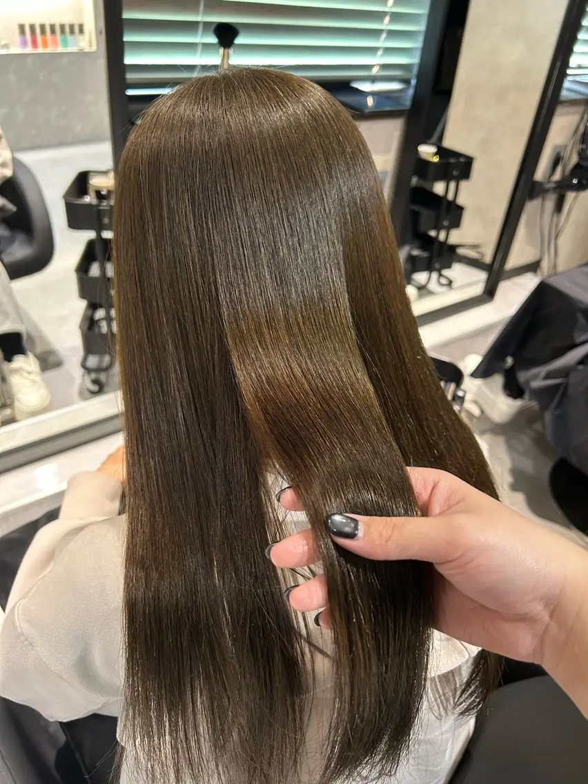 ロング カラー ベージュカラー オリーブベージュ オリーブカラー 髪質改善 《.Xian》リク /透明感/メンズのヘアスタイル