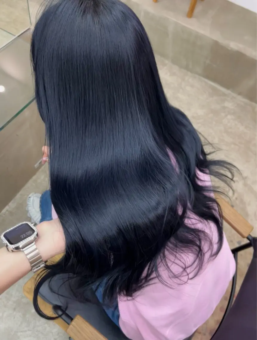 ロング ヘアカラー XIA AIMIのヘアスタイル