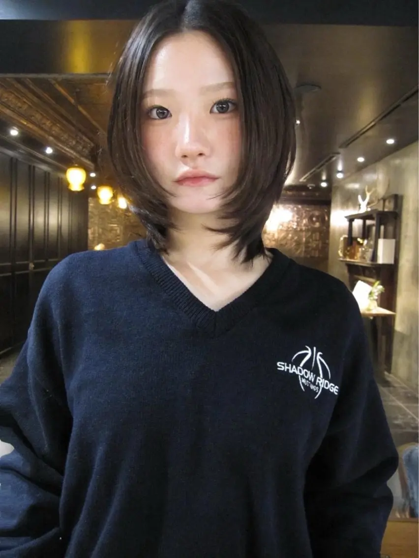 ミディアム カラー カット ヘアカラー ルカ/透明感 ×レイヤーのヘアスタイル