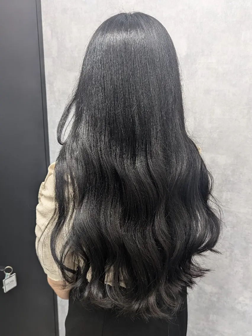 ロング カラー 黒髪 ブルーカラー ブルーブラック 🏹MIYU¦抜け感 ×柔らかカラーのヘアスタイル