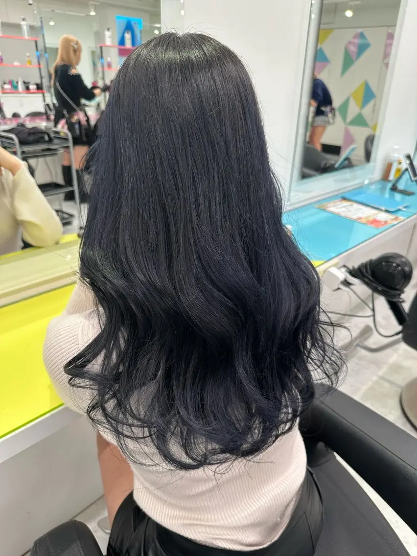 ロング カラー 韓国うる艶ハイトーン 💙ayana💙のヘアスタイル