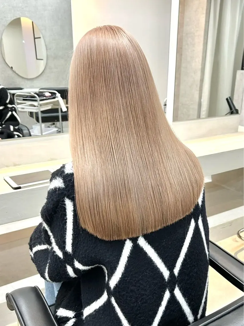 ロング カラー ブリーチ ブロンド ホワイトブロンド 成城美容室 YOSHIMURAのヘアスタイル