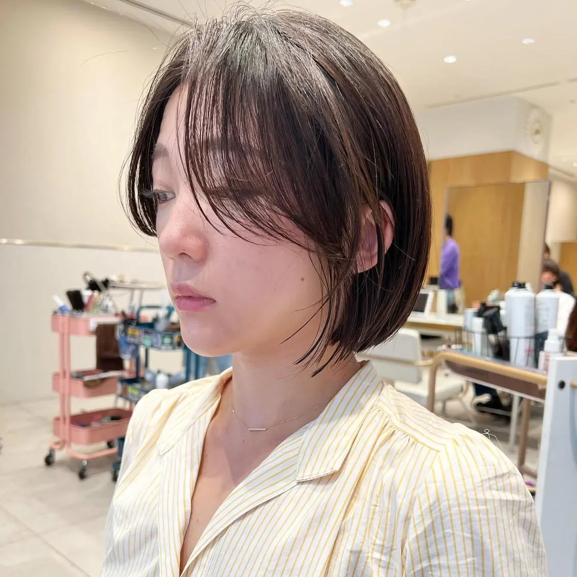 ショート カラー グレージュ ボブ カット ヘアカラー トリートメント レイヤー専門家 ダブルカラー修のヘアスタイル