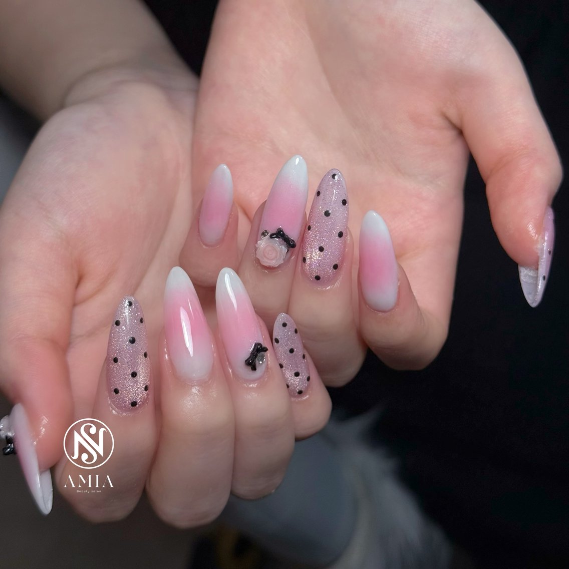 ロング ハンドネイル 🌟AMIA BEAUTY🌟のネイルデザイン