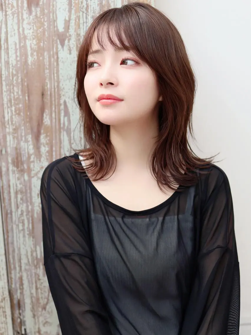《初回限定》全体カラー〈カット別シャンプーブロー込〉¥4400の写真