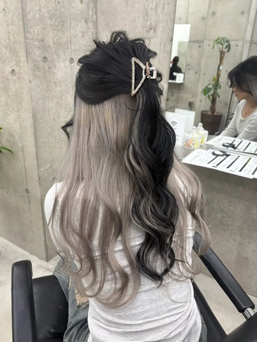 表面もオンカラーできるインナーカラー!5名様限定‼️¥16,500 → ¥8,950 🍒❤️の写真